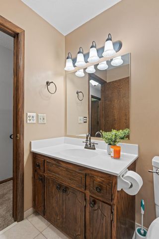 4135 Shirlee Lane S, Shoreview, MN 55126