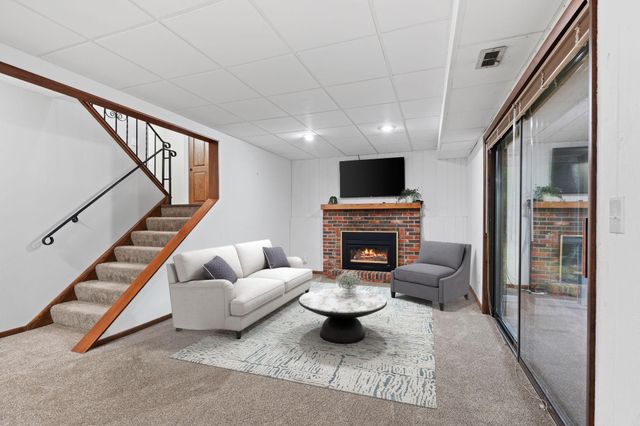 4135 Shirlee Lane S, Shoreview, MN 55126