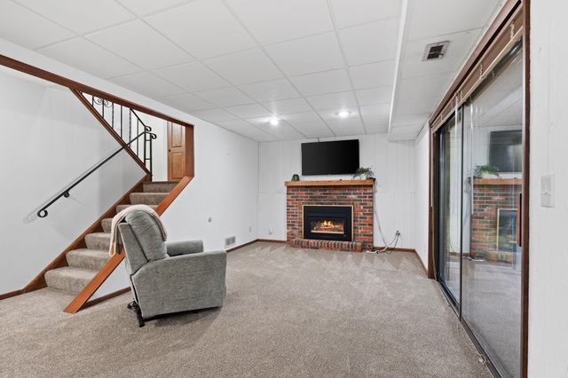 4135 Shirlee Lane S, Shoreview, MN 55126