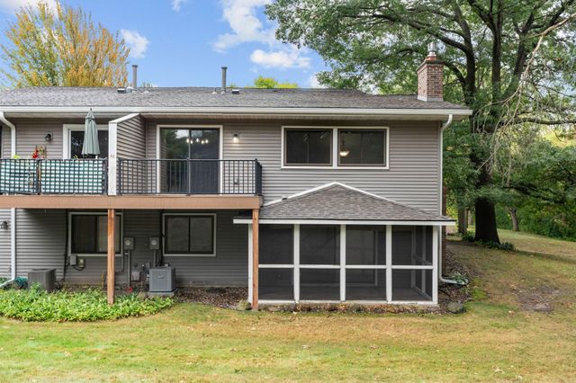 4135 Shirlee Lane S, Shoreview, MN 55126