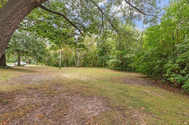 4135 Shirlee Lane S, Shoreview, MN 55126