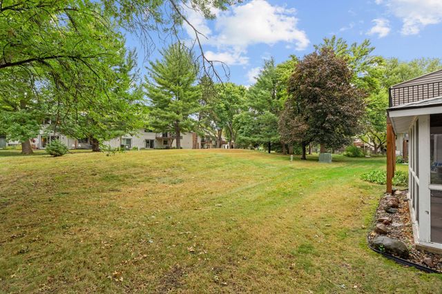 4135 Shirlee Lane S, Shoreview, MN 55126