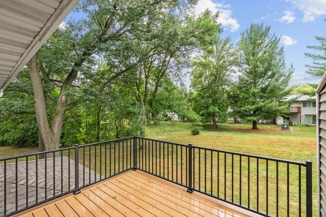 4135 Shirlee Lane S, Shoreview, MN 55126
