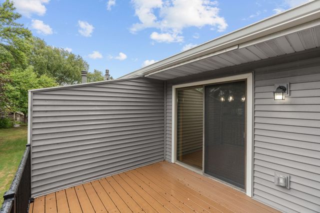 4135 Shirlee Lane S, Shoreview, MN 55126