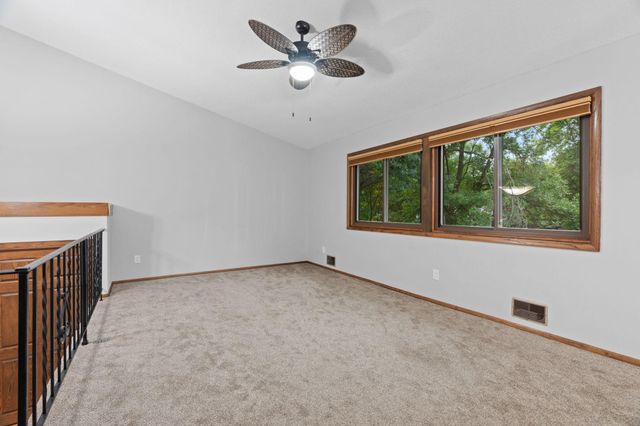 4135 Shirlee Lane S, Shoreview, MN 55126