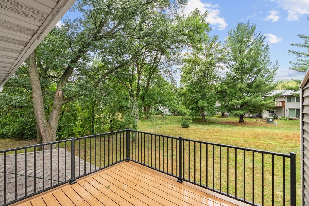 4135 Shirlee Lane S, Shoreview, MN 55126 — photo 4