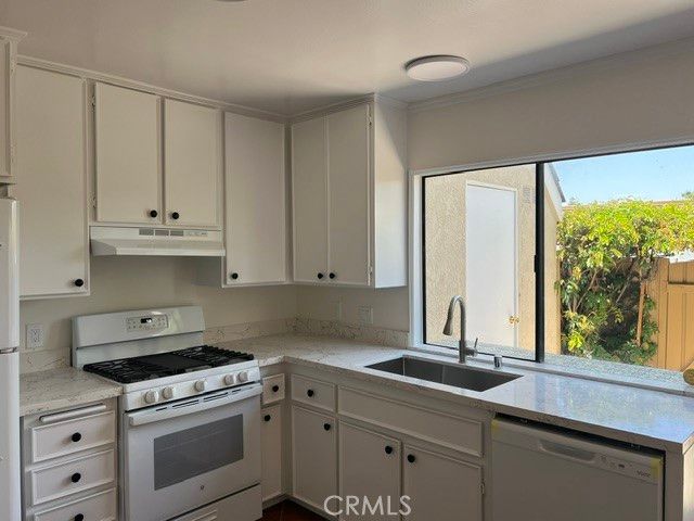 31 Meadowgrass, Irvine, CA 92604