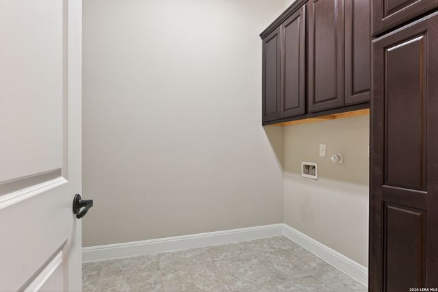 615 Geddington, Shavano Park, TX 78249