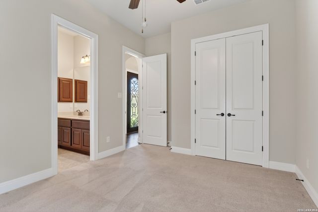 615 Geddington, Shavano Park, TX 78249