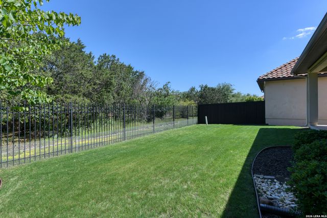 615 Geddington, Shavano Park, TX 78249