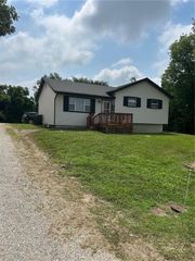 901-903 S Main Street, Lansing, KS 66043