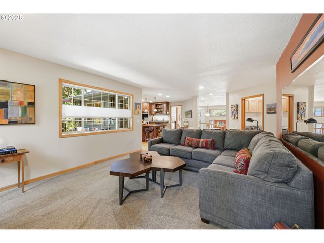 1894 W 27TH Pl, Eugene, OR 97405