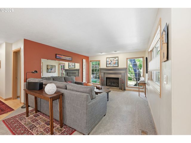 1894 W 27TH Pl, Eugene, OR 97405