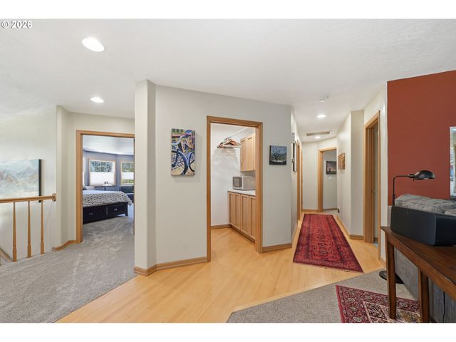1894 W 27TH Pl, Eugene, OR 97405