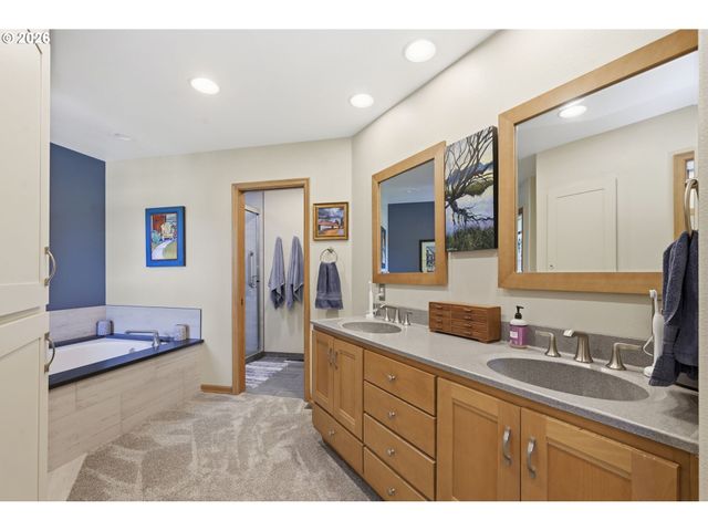 1894 W 27TH Pl, Eugene, OR 97405