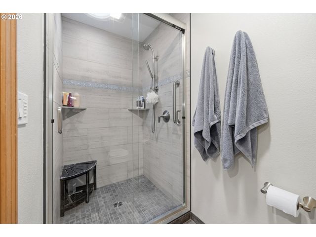 1894 W 27TH Pl, Eugene, OR 97405