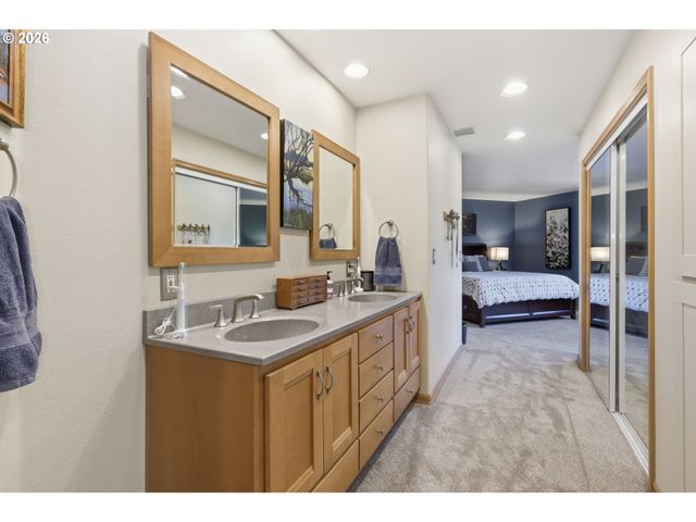 1894 W 27TH Pl, Eugene, OR 97405