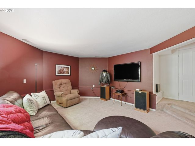 1894 W 27TH Pl, Eugene, OR 97405