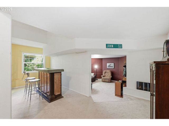 1894 W 27TH Pl, Eugene, OR 97405