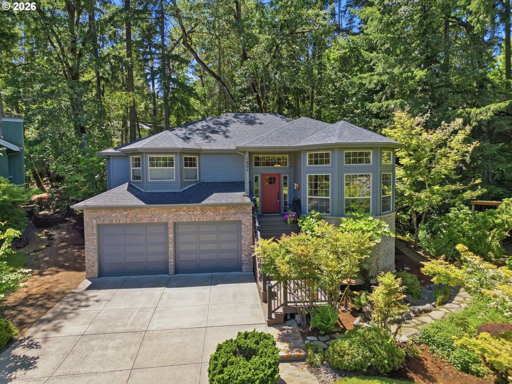 1894 W 27TH Pl, Eugene, OR 97405