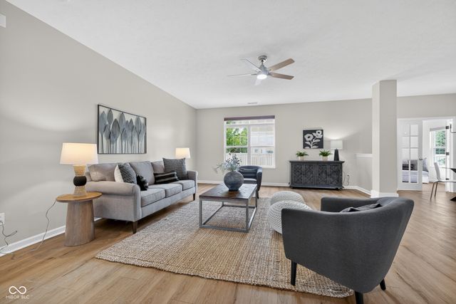 8662 Claverdon Lane, Avon, IN 46123