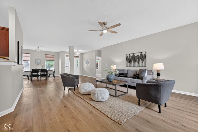 8662 Claverdon Lane, Avon, IN 46123
