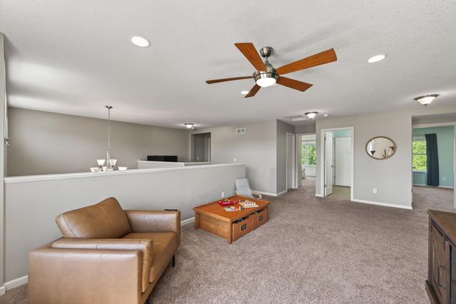 998 Inspiration Parkway N, Bayport, MN 55003