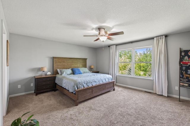998 Inspiration Parkway N, Bayport, MN 55003