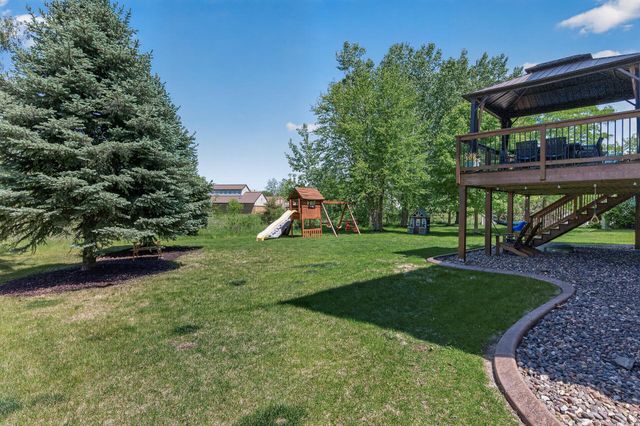 998 Inspiration Parkway N, Bayport, MN 55003