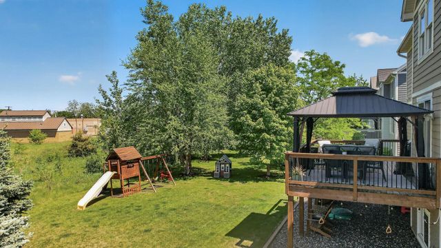 998 Inspiration Parkway N, Bayport, MN 55003