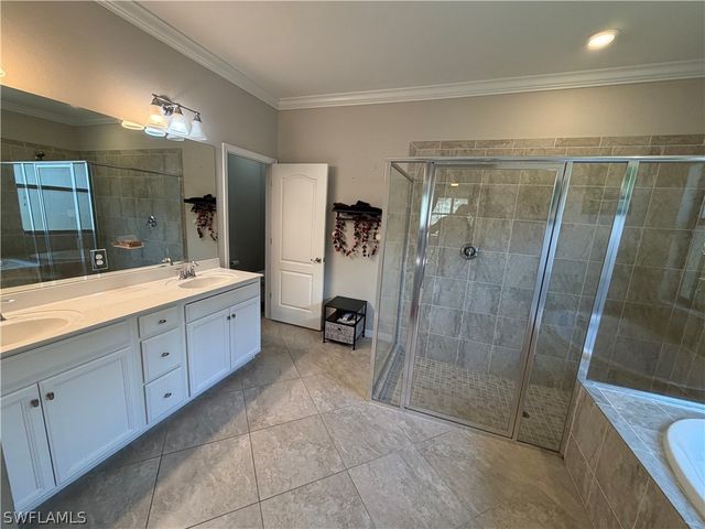 4284 Raffia Palm CIR, Naples, FL 34119