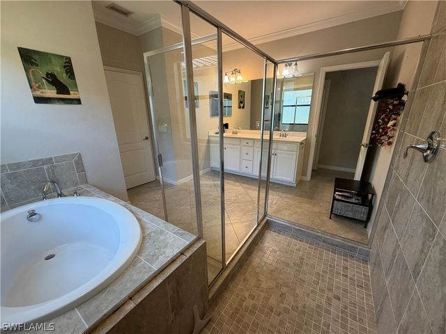 4284 Raffia Palm CIR, Naples, FL 34119