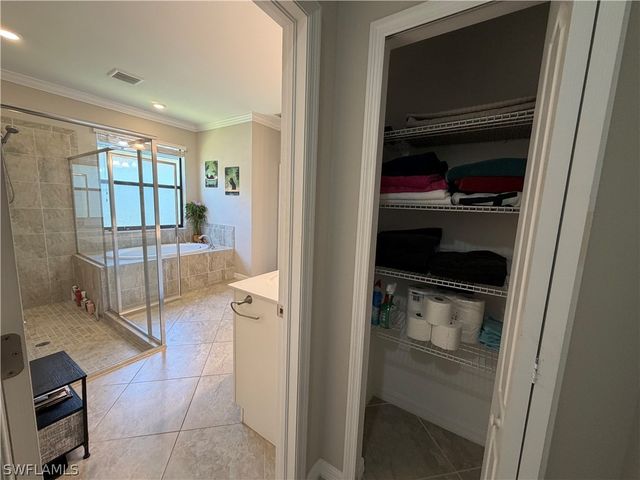 4284 Raffia Palm CIR, Naples, FL 34119