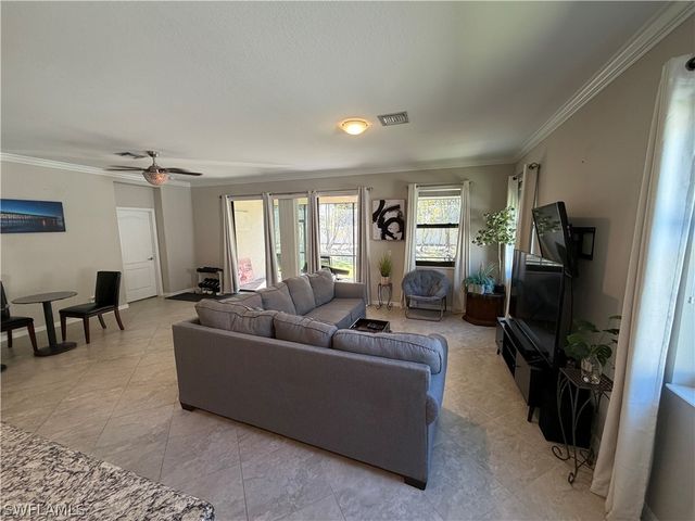 4284 Raffia Palm CIR, Naples, FL 34119