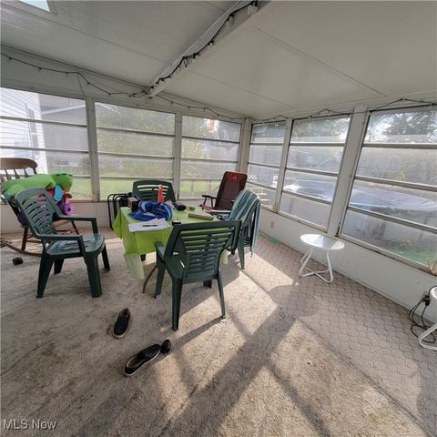 3648 Mulberry Street NW, Uniontown, OH 44685