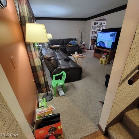 3648 Mulberry Street NW, Uniontown, OH 44685