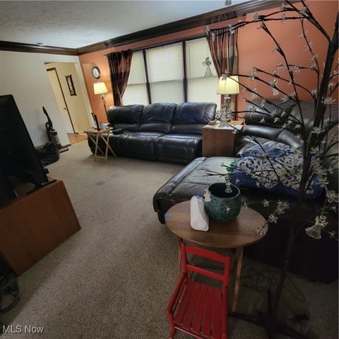 3648 Mulberry Street NW, Uniontown, OH 44685