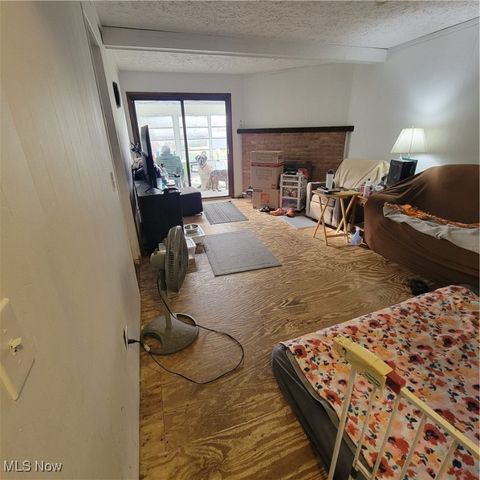 3648 Mulberry Street NW, Uniontown, OH 44685