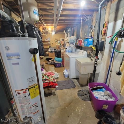 3648 Mulberry Street NW, Uniontown, OH 44685