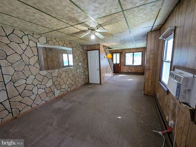 4 HILLTOP RD, Media, PA 19063