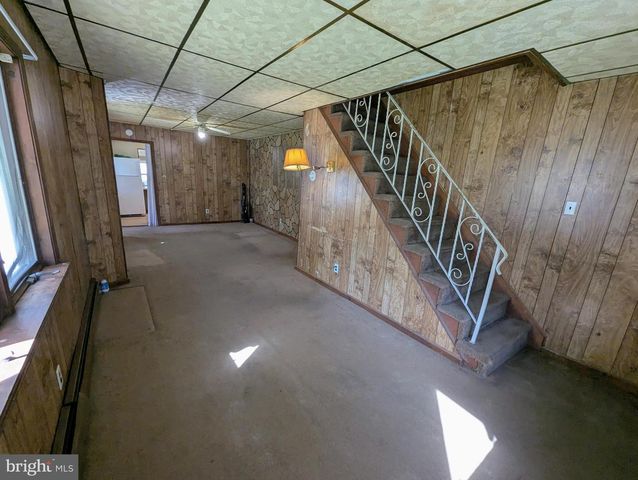 4 HILLTOP RD, Media, PA 19063