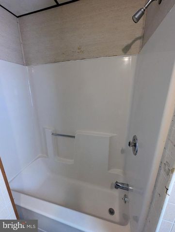 4 HILLTOP RD, Media, PA 19063