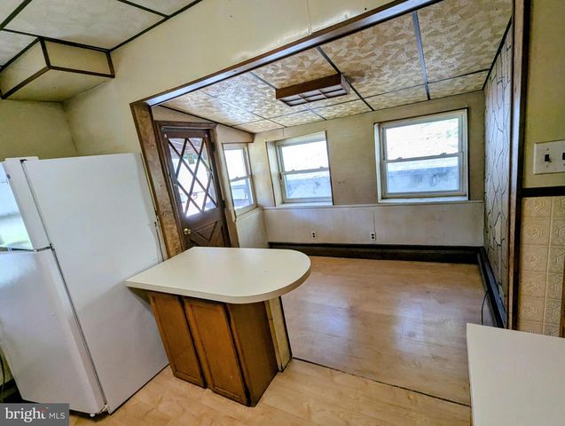 4 HILLTOP RD, Media, PA 19063