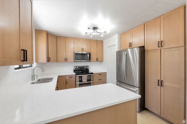 4336 W CEDAR HILLS DR, Cedar Hills, UT 84062