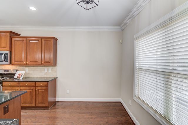 2275 W Village Lane SE, Smyrna, GA 30080