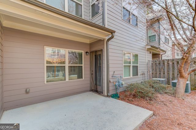 2275 W Village Lane SE, Smyrna, GA 30080