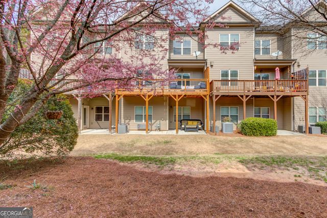 2275 W Village Lane SE, Smyrna, GA 30080