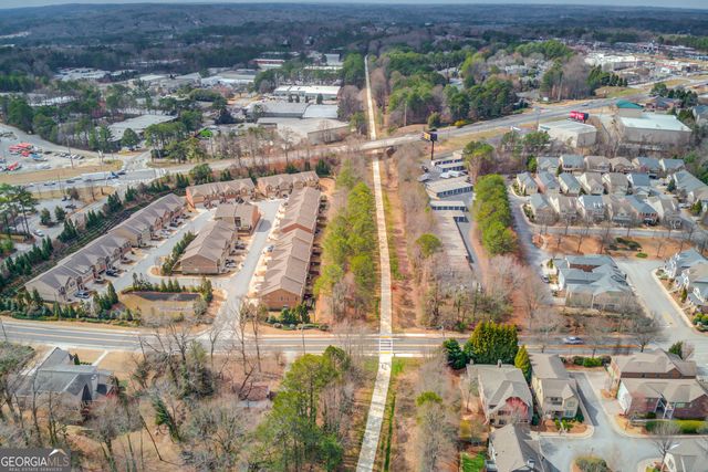 2275 W Village Lane SE, Smyrna, GA 30080