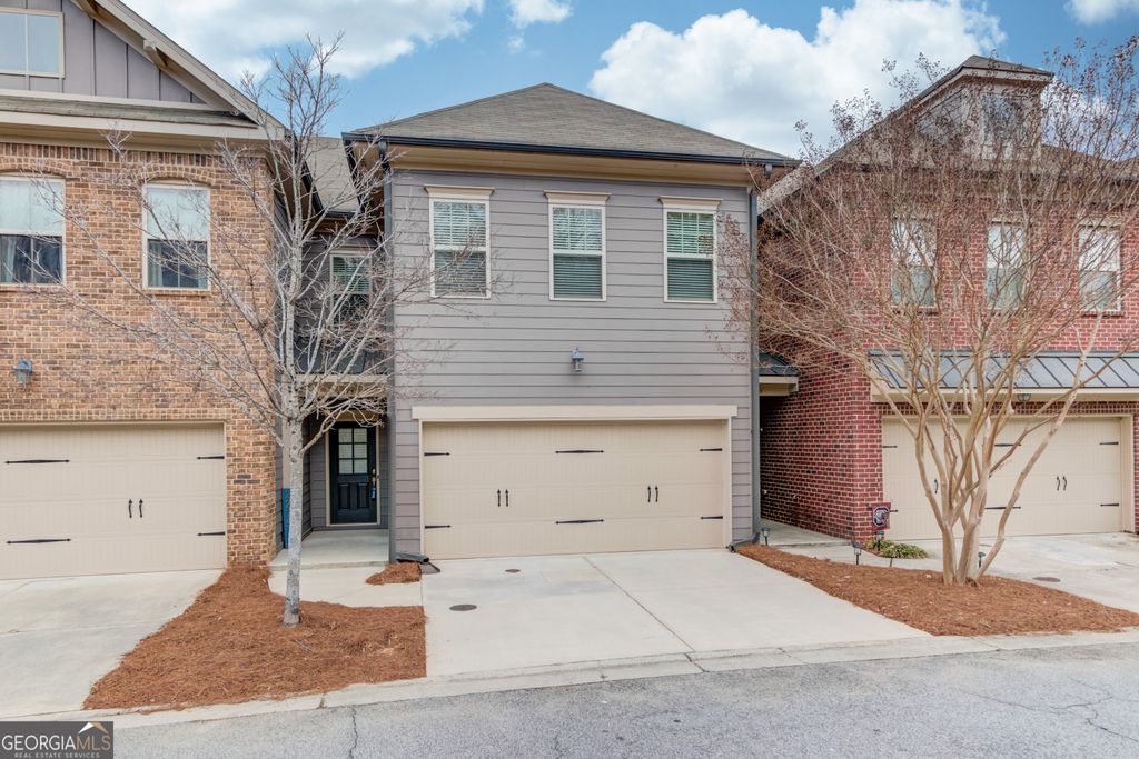 2275 W Village Lane SE, Smyrna, GA 30080