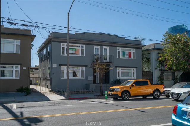 1042-1048 E Broadway, Long Beach, CA 90802
